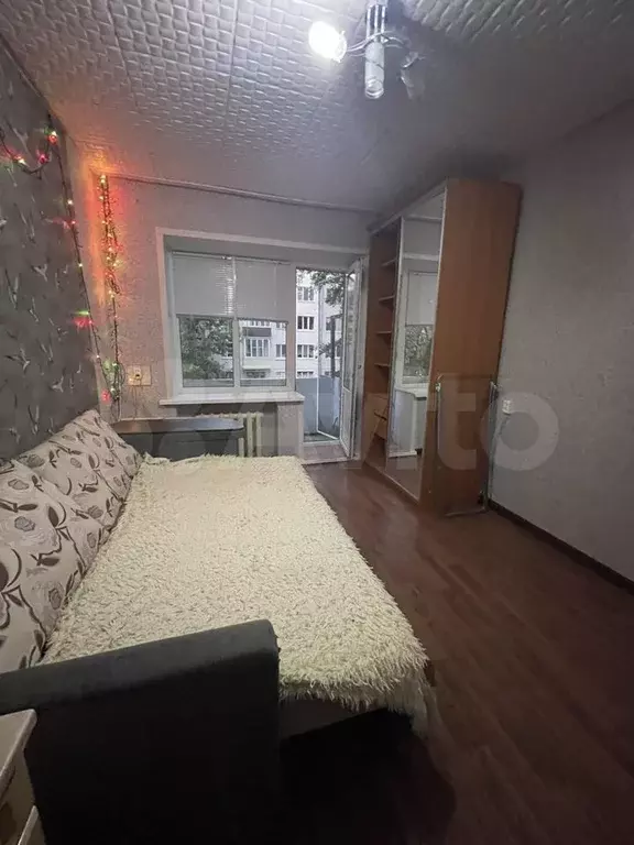 Комната 18 м в 4-к, 2/5 эт. - Фото 0