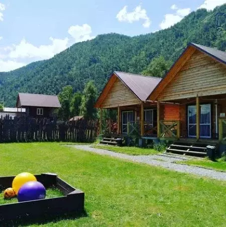 Комната Алтай, Чемальский район, Узнезинское с/пос, с. Узнезя ул. ... - Фото 0