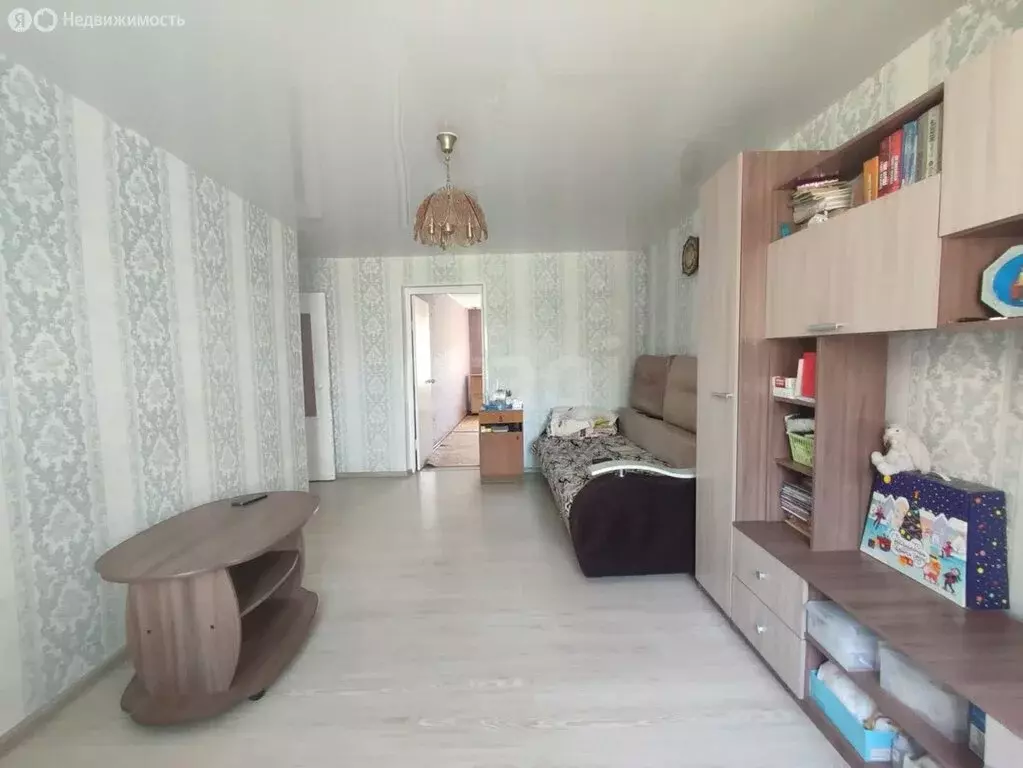 3-комнатная квартира: Курган, улица Монтажников, 1 (60.7 м) - Фото 0