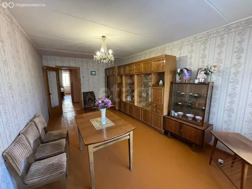 2-комнатная квартира: Стерлитамак, Коммунистическая улица, 51 (57.7 м) - Фото 1