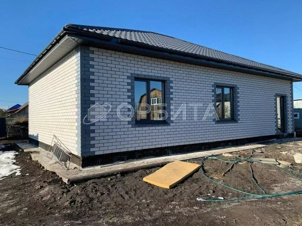Дом в Тюменская область, Тюмень ул. Щербакова (86 м) - Фото 0