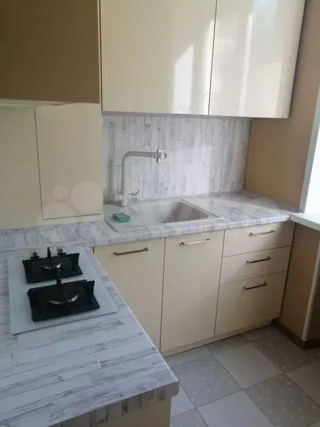 2-к. квартира, 50м, 1/3эт. - Фото 0