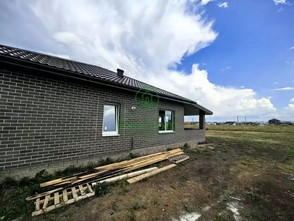 Дом в Белгородская область, Строитель Яковлевский городской округ, ул. ... - Фото 2