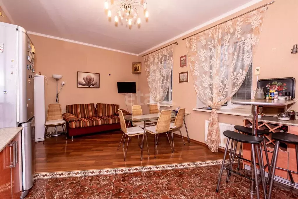 2-к кв. Вологодская область, Череповец Любецкая ул., 50 (98.3 м) - Фото 0