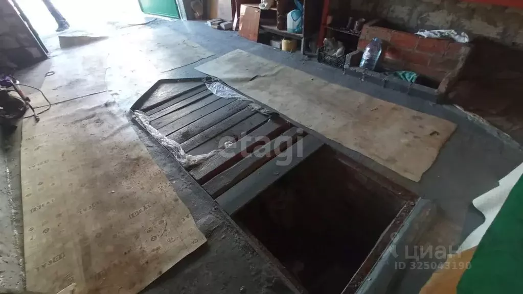 Гараж в Краснодарский край, Новороссийск Ермацкий пер., 4 (22 м) - Фото 1