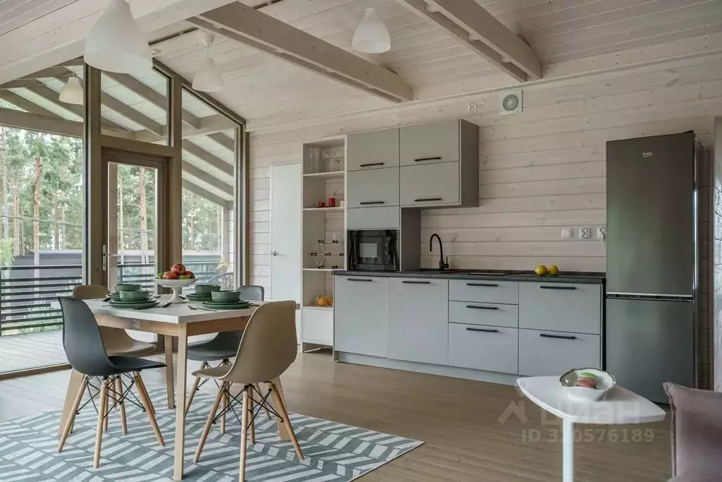 Дом в Ленинградская область, Выборгский район, Полянское с/пос, пос. ... - Фото 2