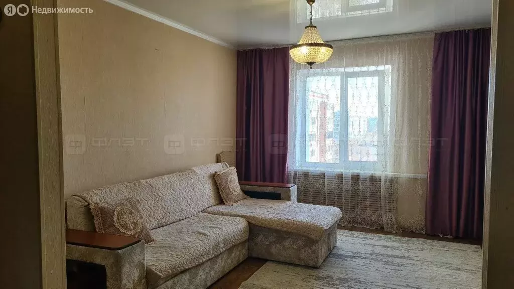 3-комнатная квартира: Казань, проспект Победы, 100 (73 м) - Фото 1