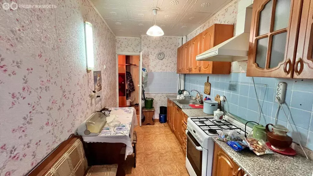 3-комнатная квартира: Воткинск, улица Гастелло, 3 (60 м) - Фото 0