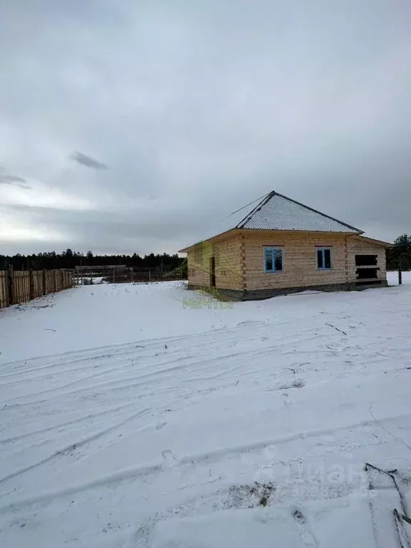 Дом в Бурятия, Улан-Удэ ул. Багряная (80 м) - Фото 1