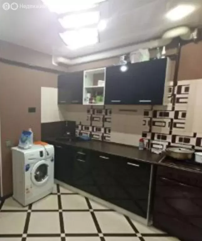 2-комнатная квартира: посёлок городского типа Свердловский, Набережная ... - Фото 2