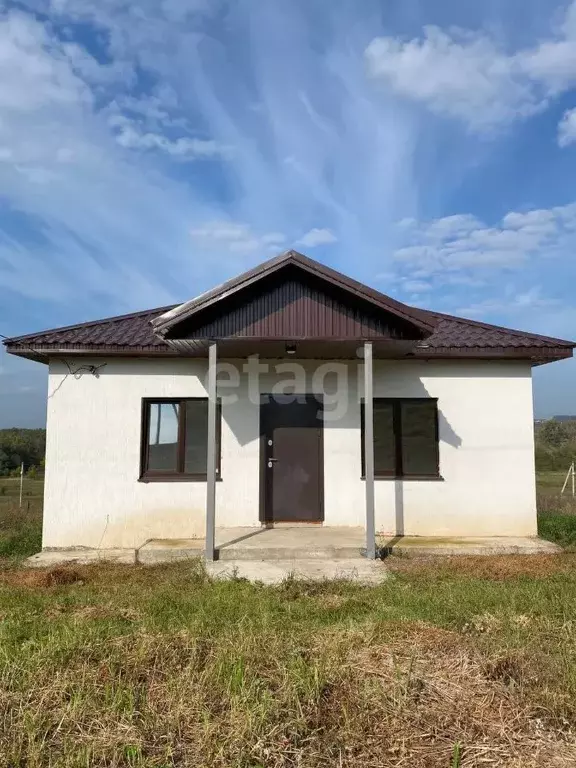 Дом в Башкортостан, Иглинский район, Акбердинский сельсовет, с. ... - Фото 0