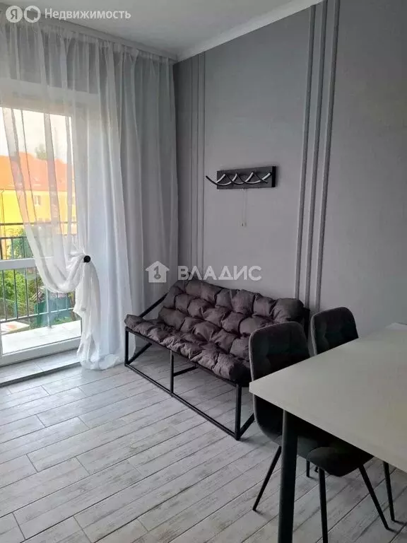2-комнатная квартира: Калининград, Орудийная улица, 1А (71 м) - Фото 0