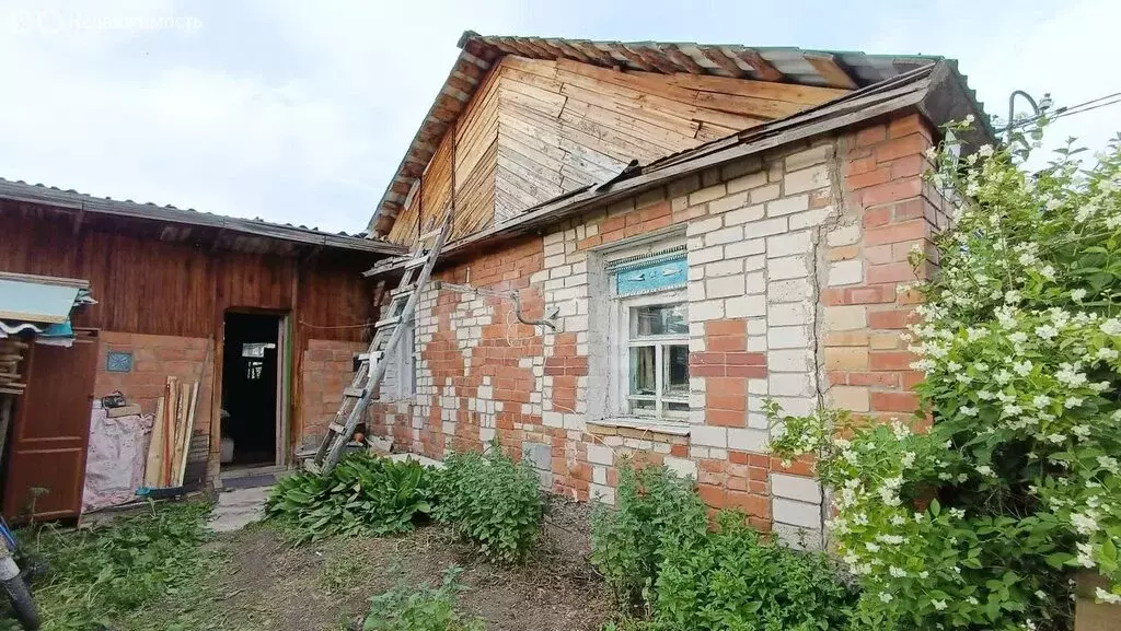 Дом в Южноуральск, Набережная улица (26 м) - Фото 1
