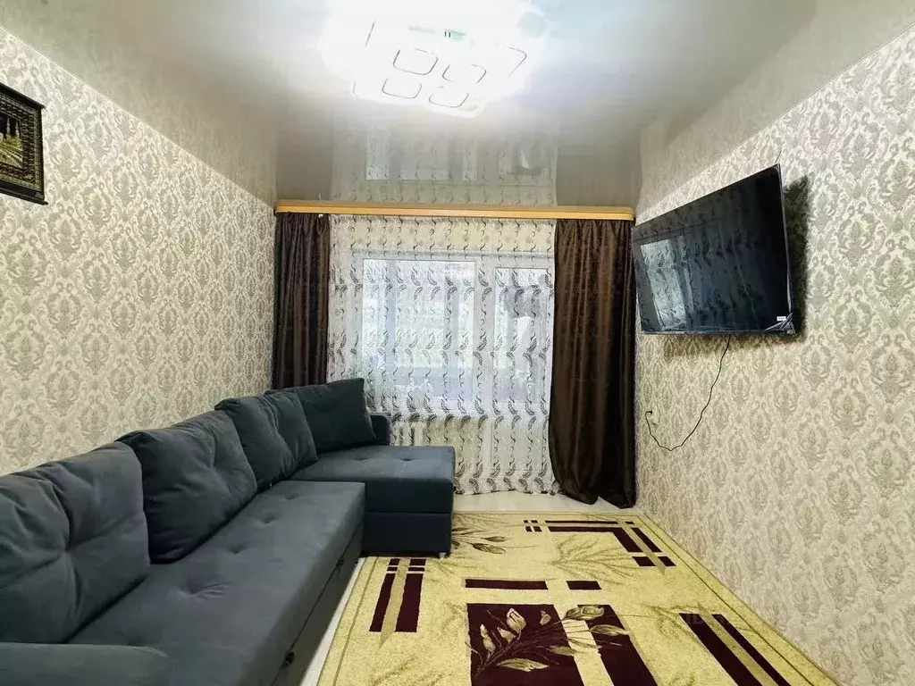 2-к кв. Тюменская область, Тюмень ул. 30 лет Победы, 115 (45.5 м) - Фото 1