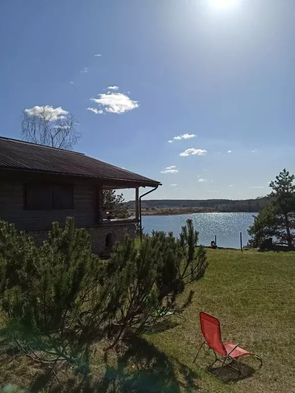 Дом в Псковская область, Печорский муниципальный округ, д. Лесицко  ... - Фото 1