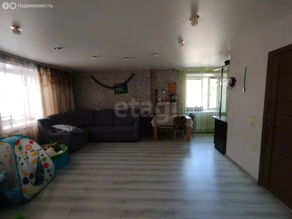 3-комнатная квартира: Богандинский, Рабочая улица, 24 (63 м) - Фото 1