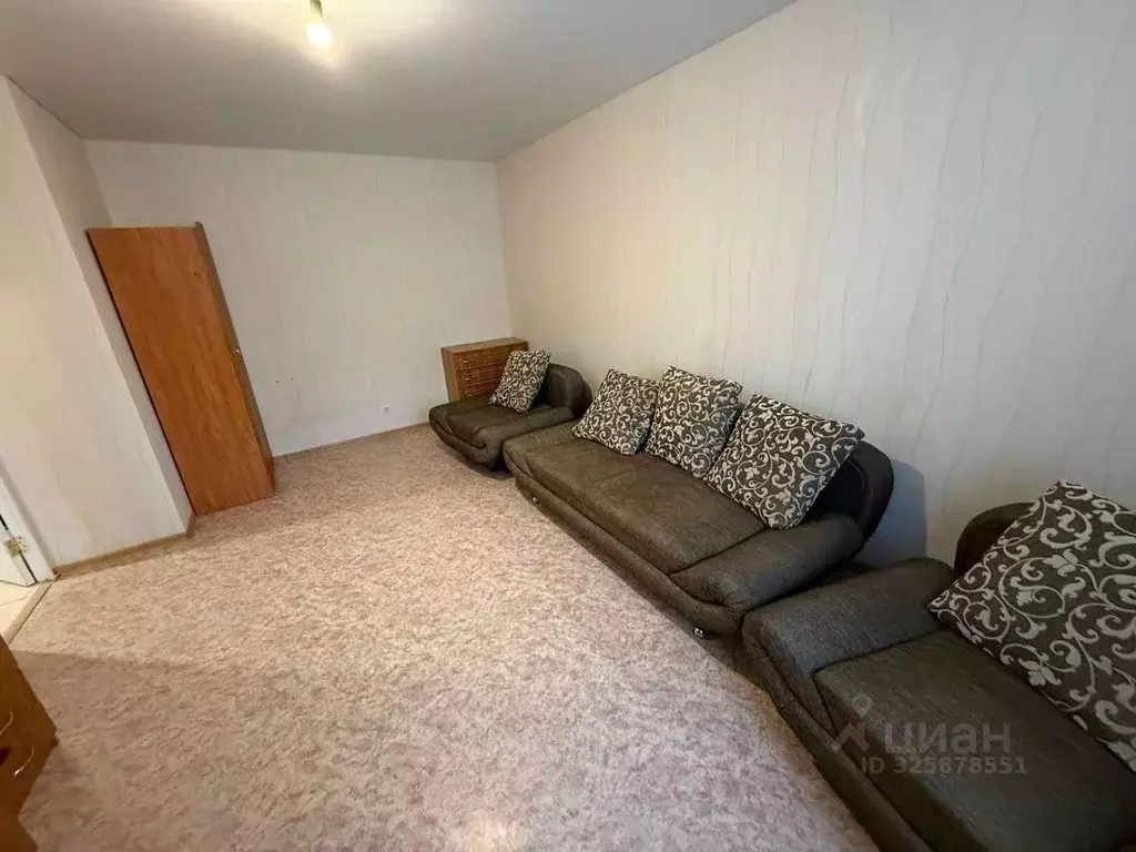 1-к кв. Белгородская область, Губкин Севастопольская ул., 115 (40.0 м) - Фото 2