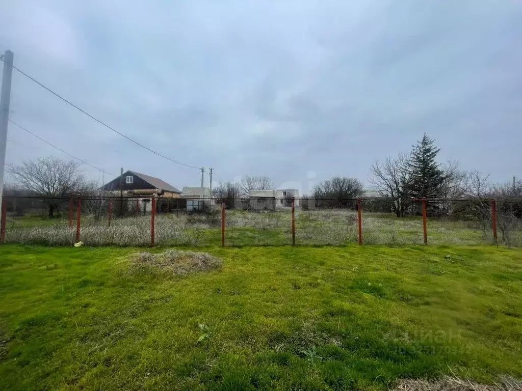 Участок в Ростовская область, Азовский район, Новоалександровское ... - Фото 1