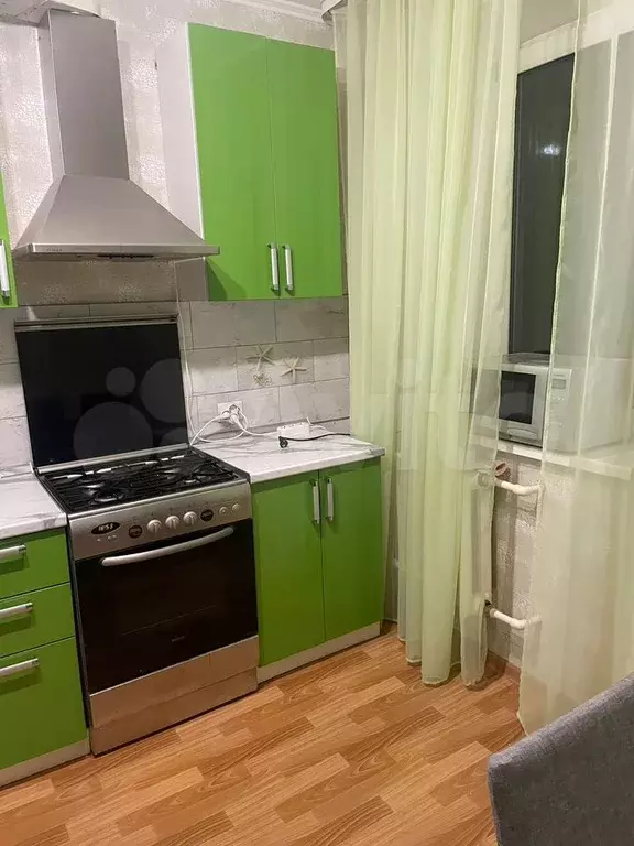 1-к. квартира, 40 м, 3/10 эт. - Фото 0