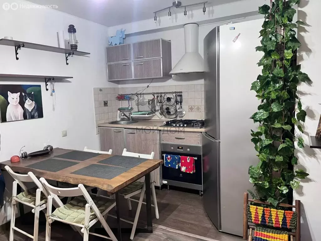 2-комнатная квартира: посёлок городского типа Октябрьский, улица ... - Фото 2