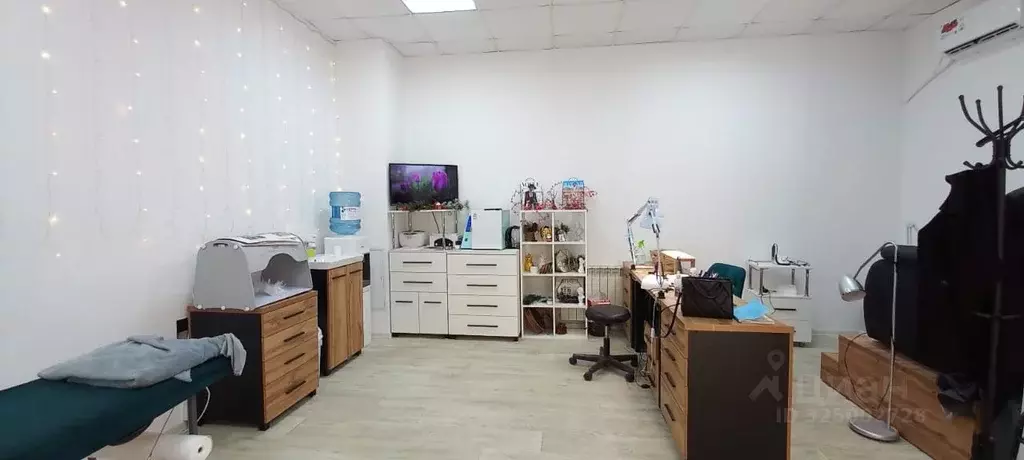 Офис в Волгоградская область, Волгоград ул. Кирова, 121А (29 м) - Фото 2