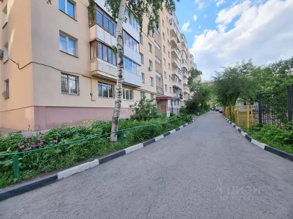 2-к кв. Саратовская область, Саратов Белоглинская ул., 52/70 (49.7 м) - Фото 0