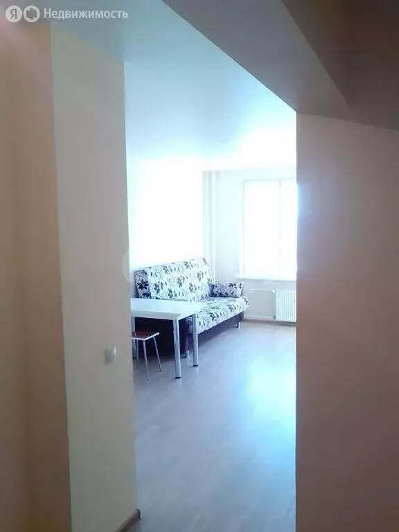 Квартира-студия: Тюмень, улица Василия Подшибякина, 21 (22.4 м) - Фото 1