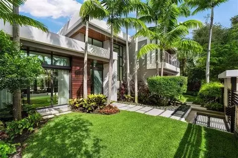 Crystal Bluff - Фото 2