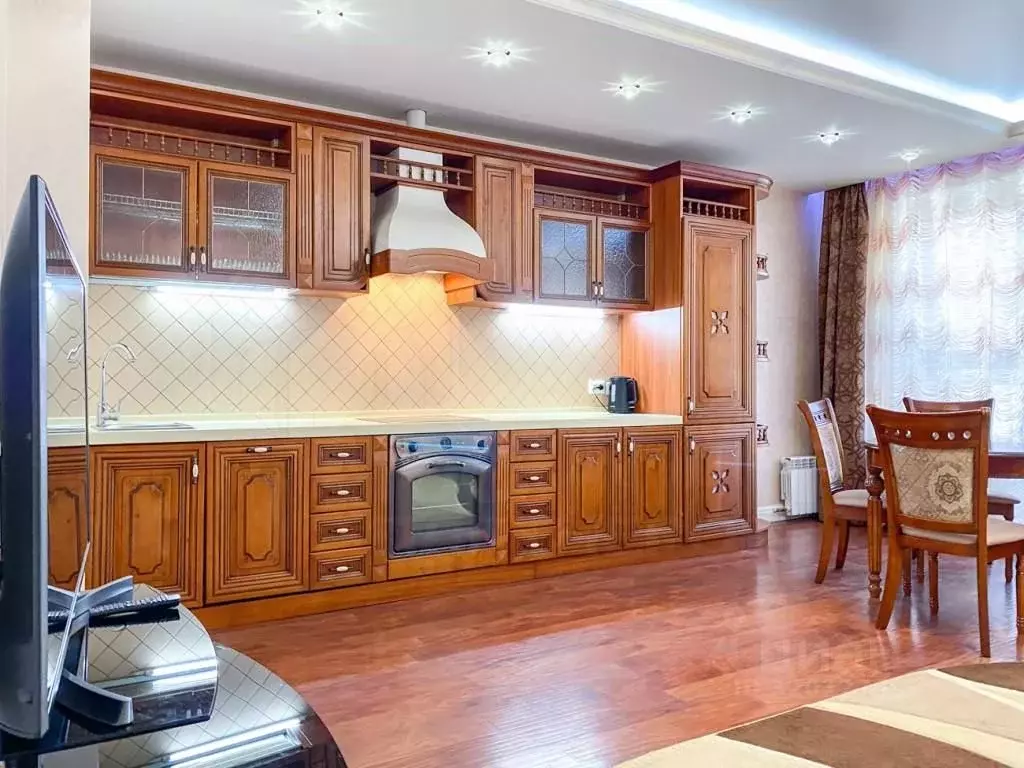 3-к кв. Иркутская область, Иркутск Ямская ул., 17 (90.0 м) - Фото 0