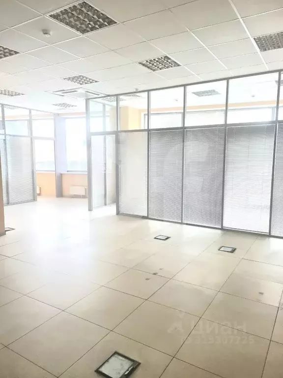 Офис в Московская область, Химки городской округ, д. Дубровки ул. ... - Фото 1