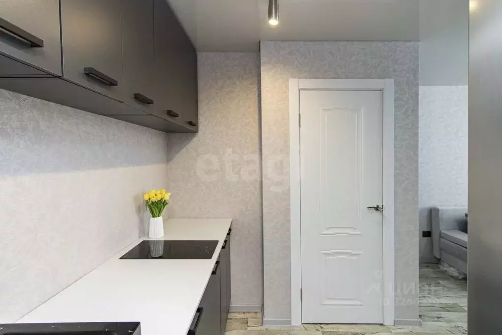 Студия Тюменская область, Тюмень ул. Котовского, 13 (18.0 м) - Фото 1