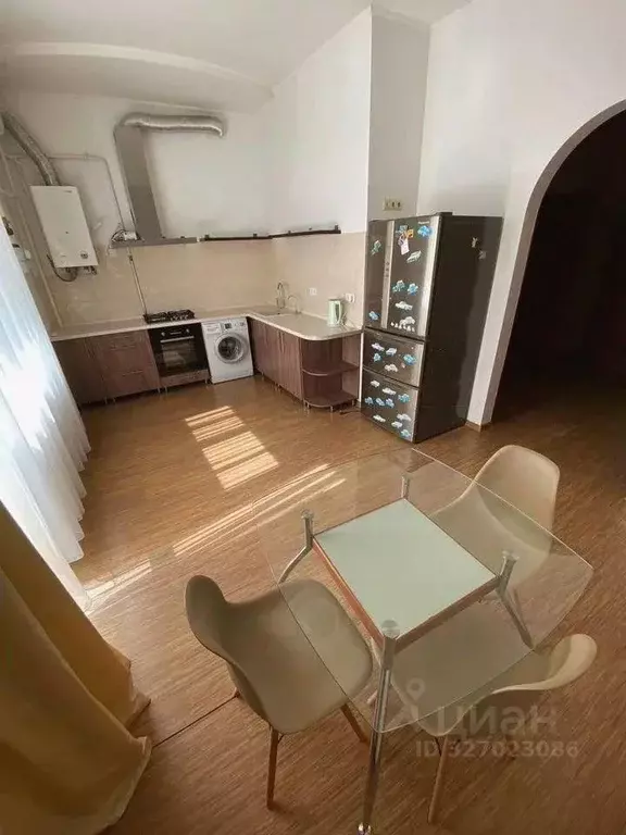 2-к кв. Крым, Евпатория ул. Шевченко, 37 (106.0 м) - Фото 1