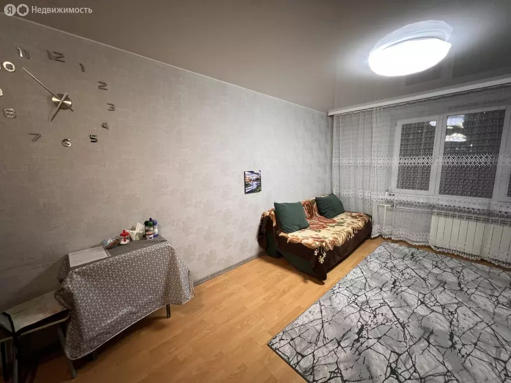 1к в 8-комнатной квартире (18 м) - Фото 0