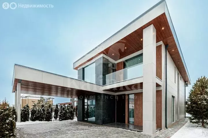 Дом в деревня Покровское, 3-я Рождественская улица (320 м) - Фото 1