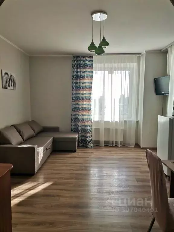 Студия Тюменская область, Тюмень ул. 50 лет ВЛКСМ, 13к2 (28.0 м) - Фото 1