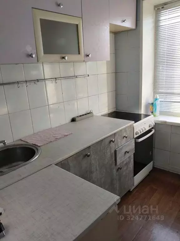 2-к кв. Хакасия, Абакан ул. Кирова, 250 (31.1 м) - Фото 1