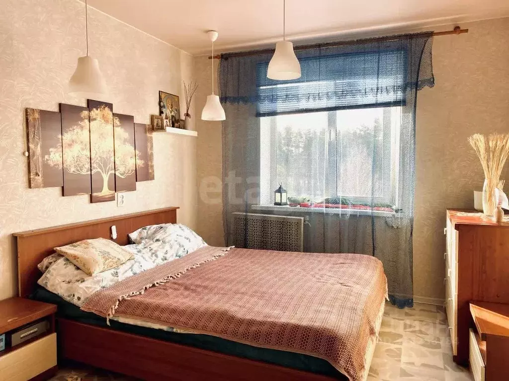 3-к кв. Псковская область, Печоры Индустриальная ул., 1 (69.3 м) - Фото 0