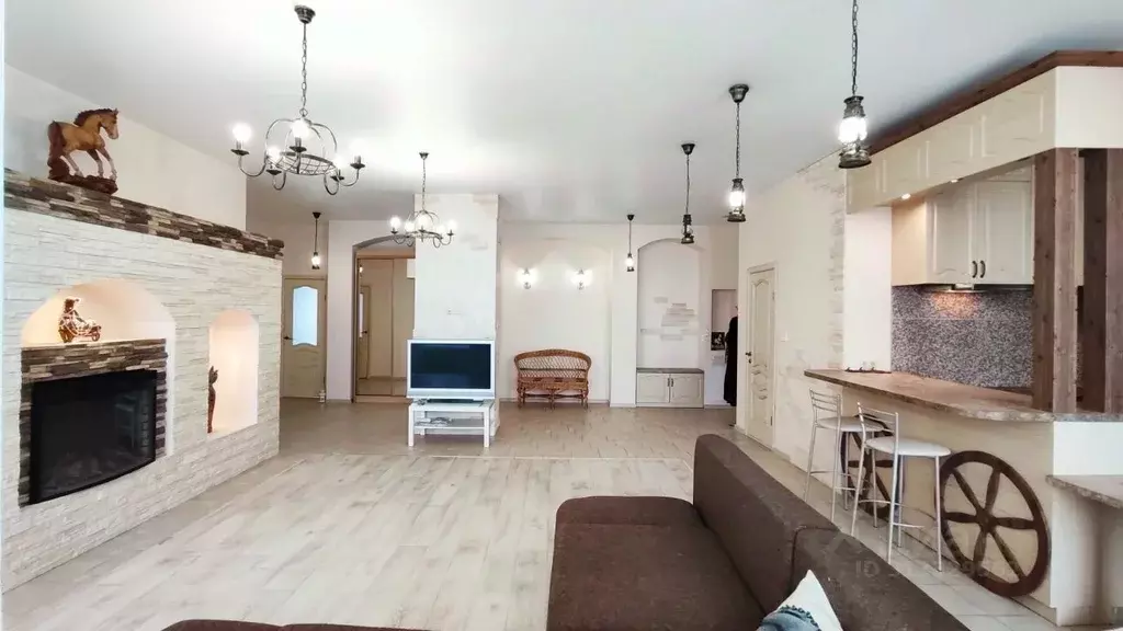 3-к кв. Ростовская область, Ростов-на-Дону ул. Малюгиной, 232 (113.0 ... - Фото 1