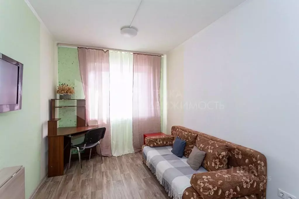 1-к кв. Тюменская область, Тюмень ул. Монтажников, 43 (40.2 м) - Фото 1