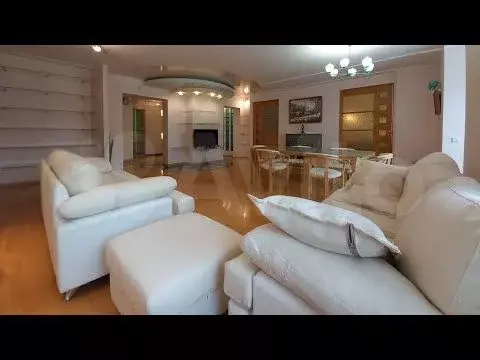 3-к. квартира, 105 м, 4/6 эт. - Фото 1