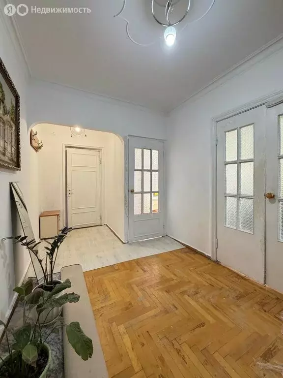 3-комнатная квартира: Нальчик, улица Атажукина, 8 (72 м) - Фото 1