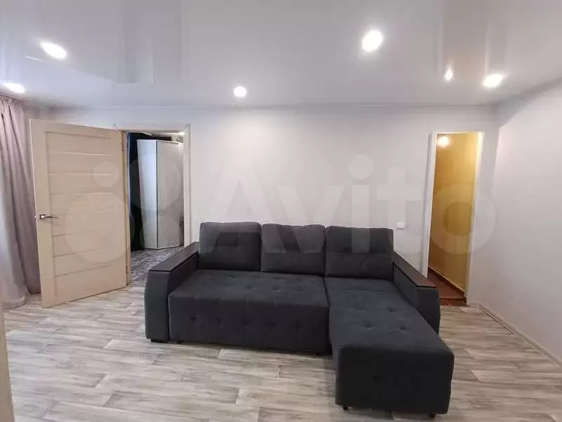 2-к. квартира, 42 м, 1/5 эт. - Фото 0