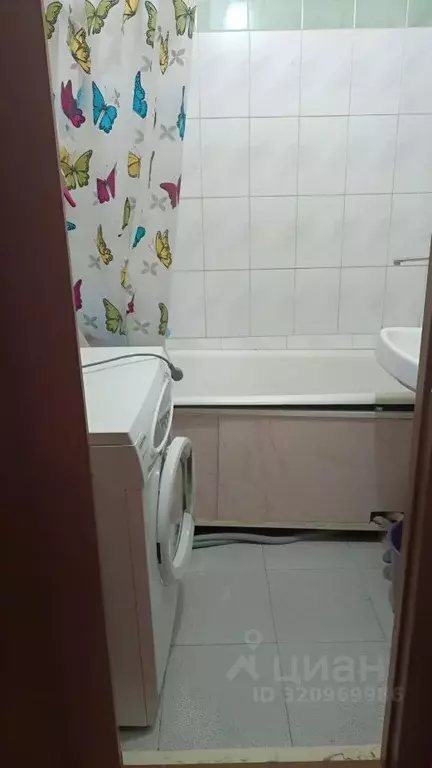 3-к кв. Татарстан, Нижнекамск просп. Вахитова, 17 (64.0 м) - Фото 1