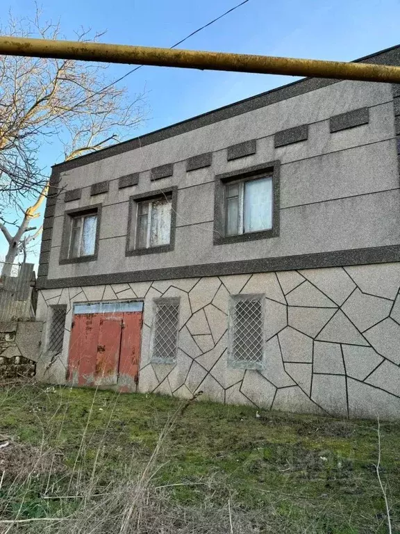 Дом в Крым, Керчь ул. Комарова, 125 (350 м) - Фото 1