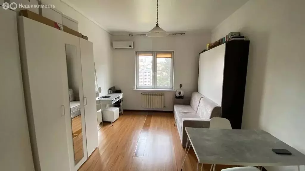 Квартира-студия: Сочи, микрорайон Новый Сочи, Клубничная улица, 14/6 ... - Фото 1