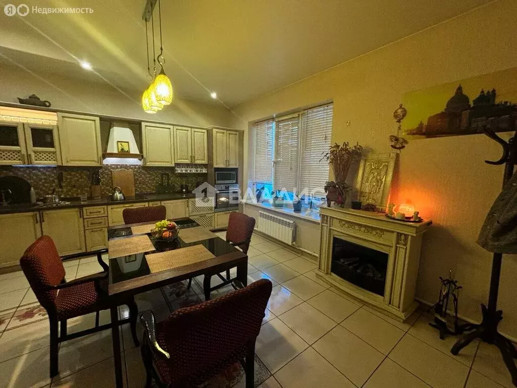 Дом в село Лукерьино, 77 (300 м) - Фото 2