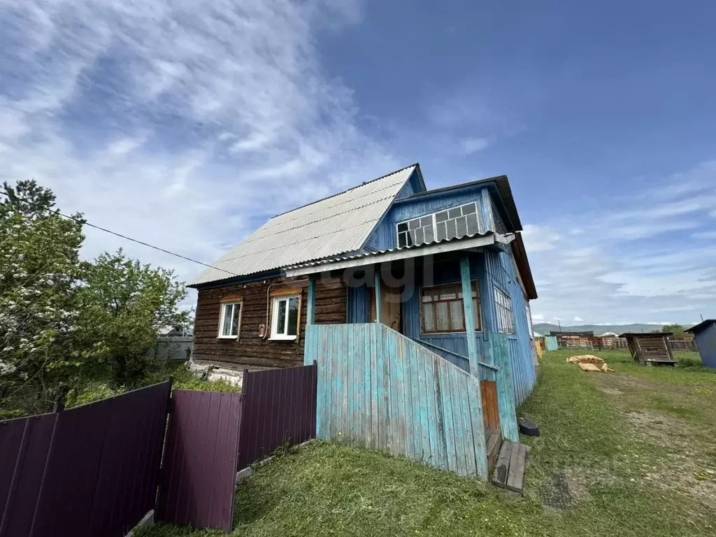 Дом в Забайкальский край, Читинский муниципальный округ, с. Угдан ул. ... - Фото 1