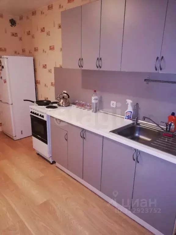 2-к кв. Нижегородская область, Нижний Новгород Ошарская ул., 98 (72.4 ... - Фото 1