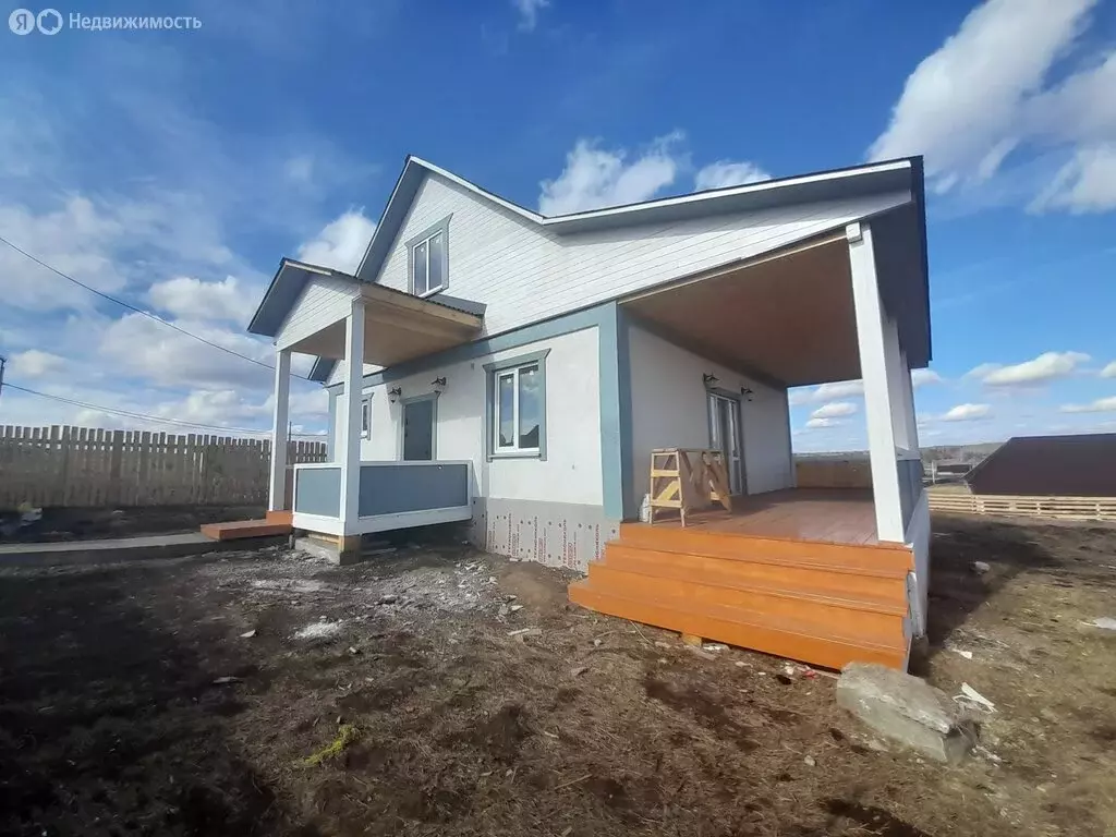Дом в село Урик, Российская улица (100 м) - Фото 2