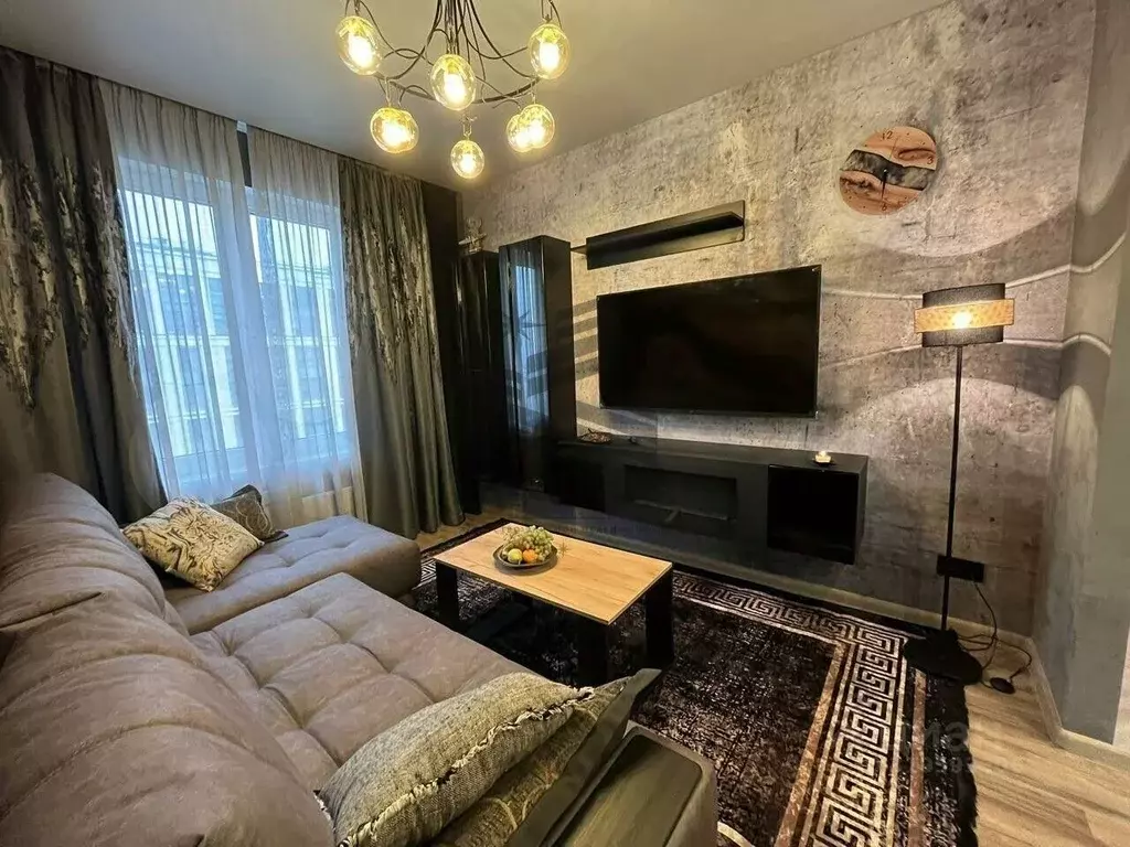 3-к кв. Санкт-Петербург ул. Парфеновская, 6к2 (78.0 м) - Фото 0